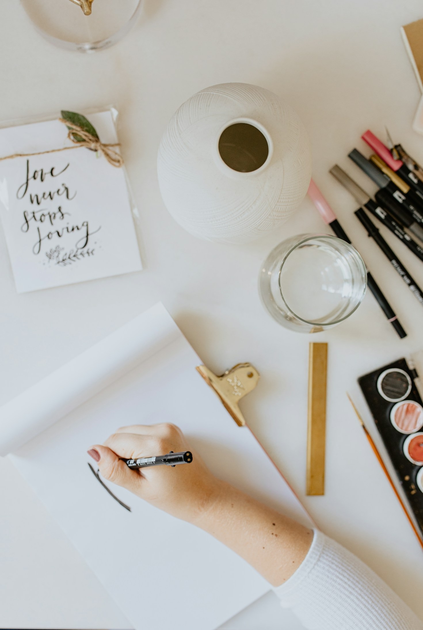 How Calligraphy Adds Elegance to Your Events